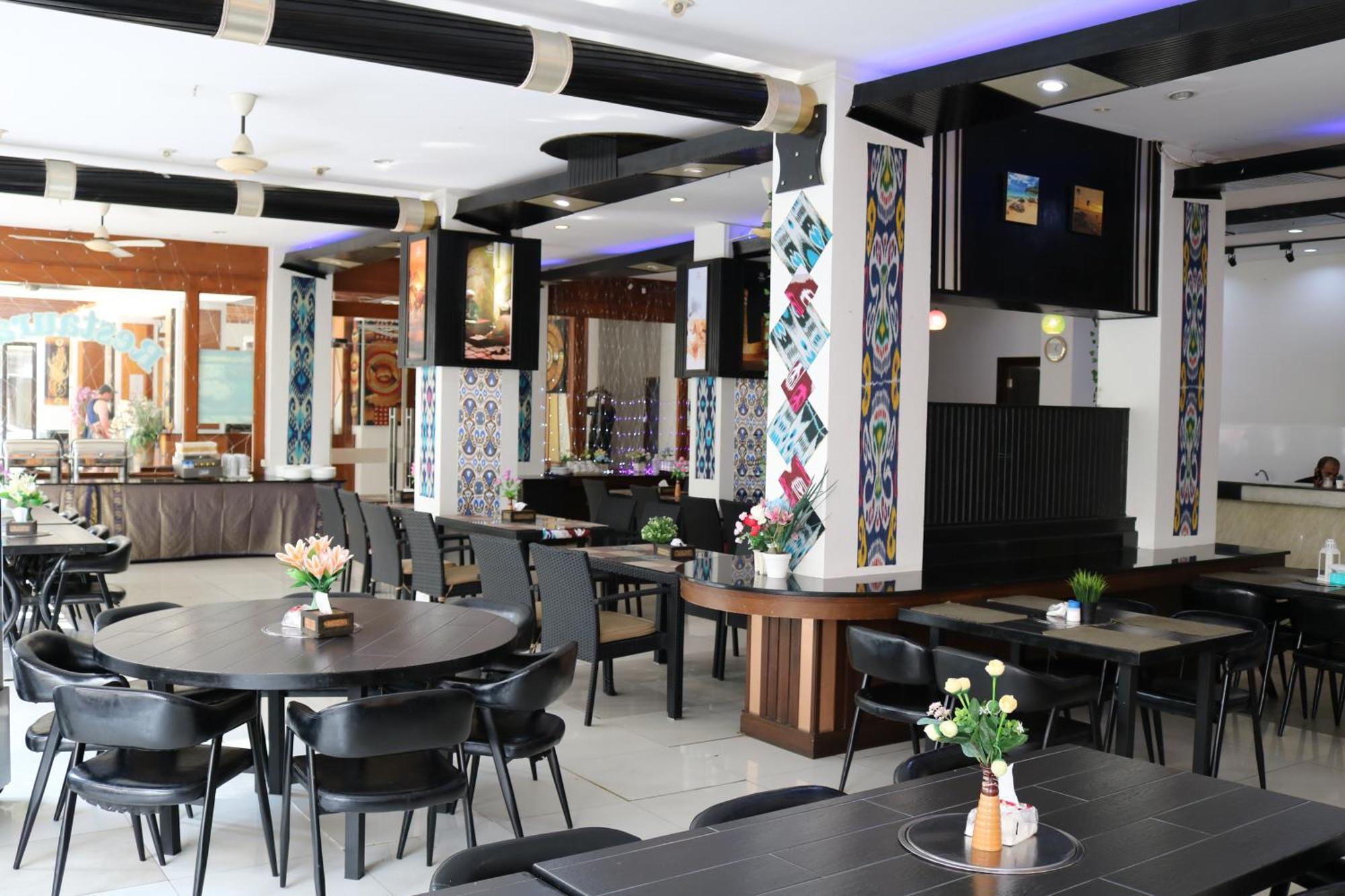 Hotell Diamond Crown