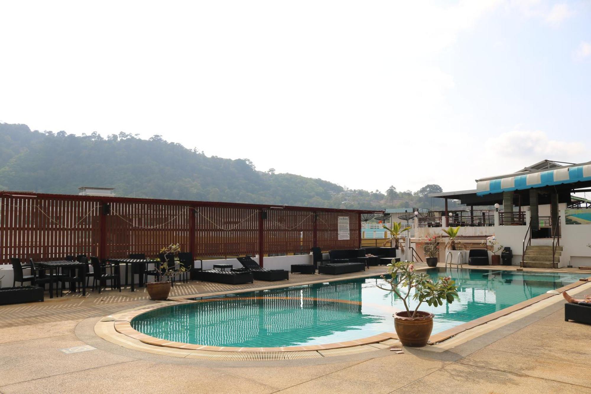 Diamond Crown Hotell 3*