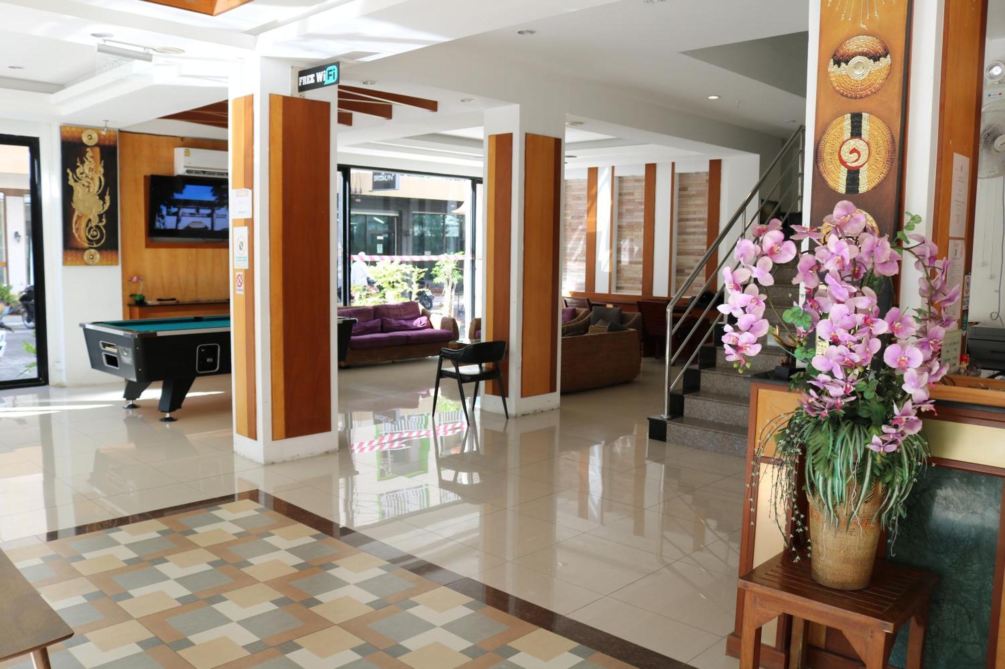 Hotell Diamond Crown Patong