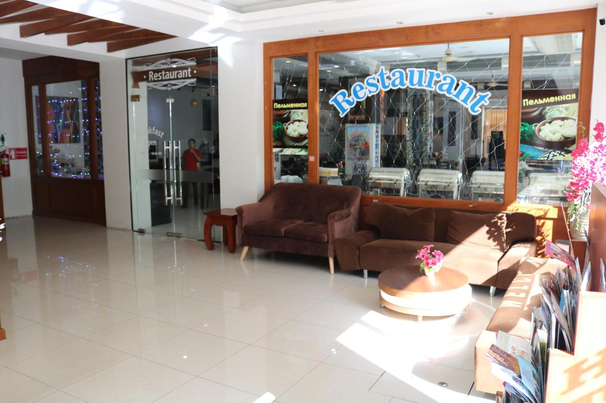 Diamond Crown Hotell