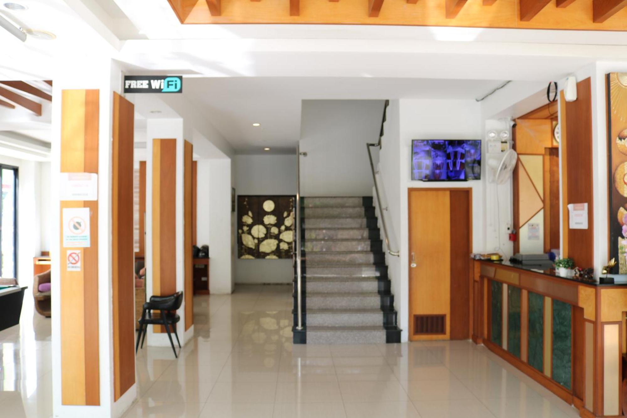 Diamond Crown Hotell 3*